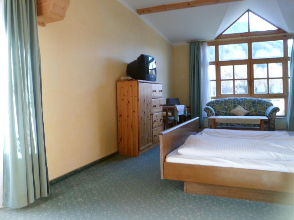 Pension Gruenauhof Grünau im Almtal エクステリア 写真