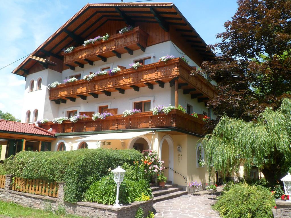 Pension Gruenauhof Grünau im Almtal エクステリア 写真