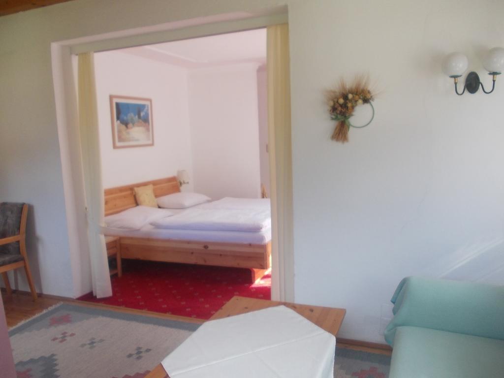 Pension Gruenauhof Grünau im Almtal エクステリア 写真